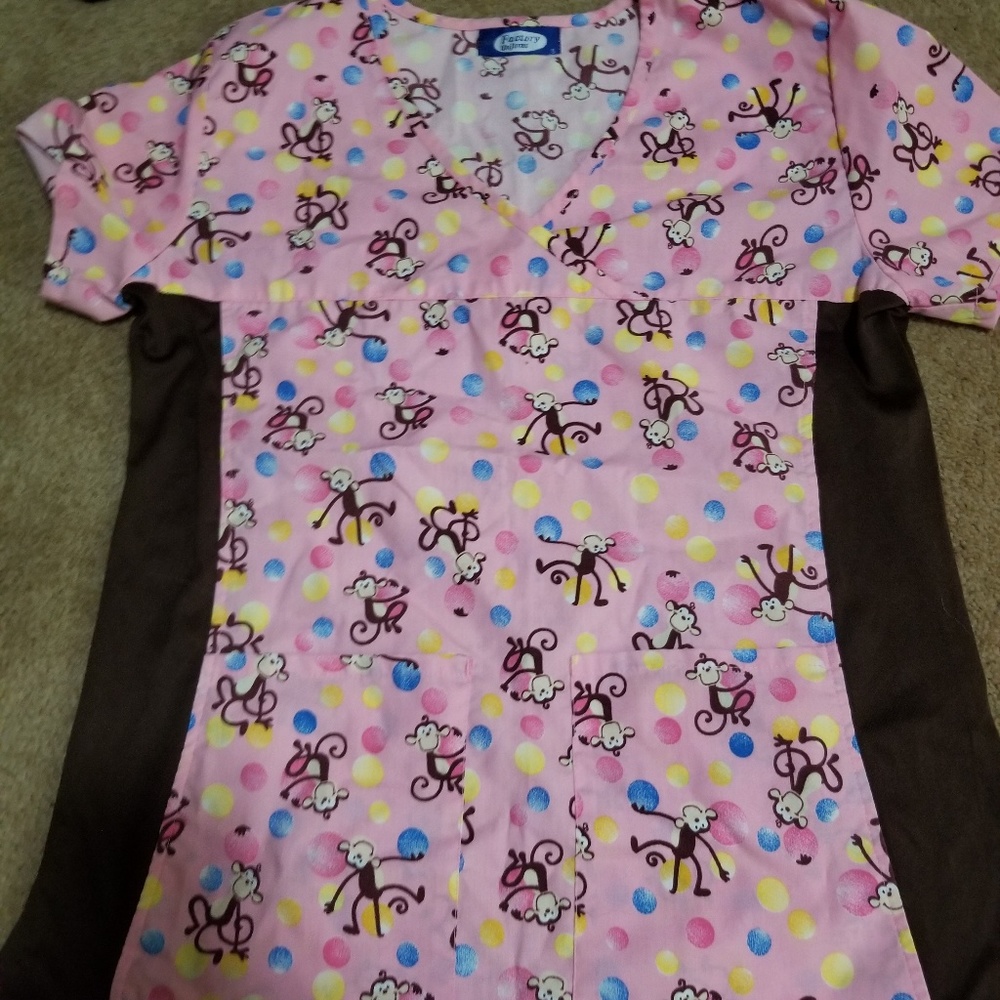 Scrub top
